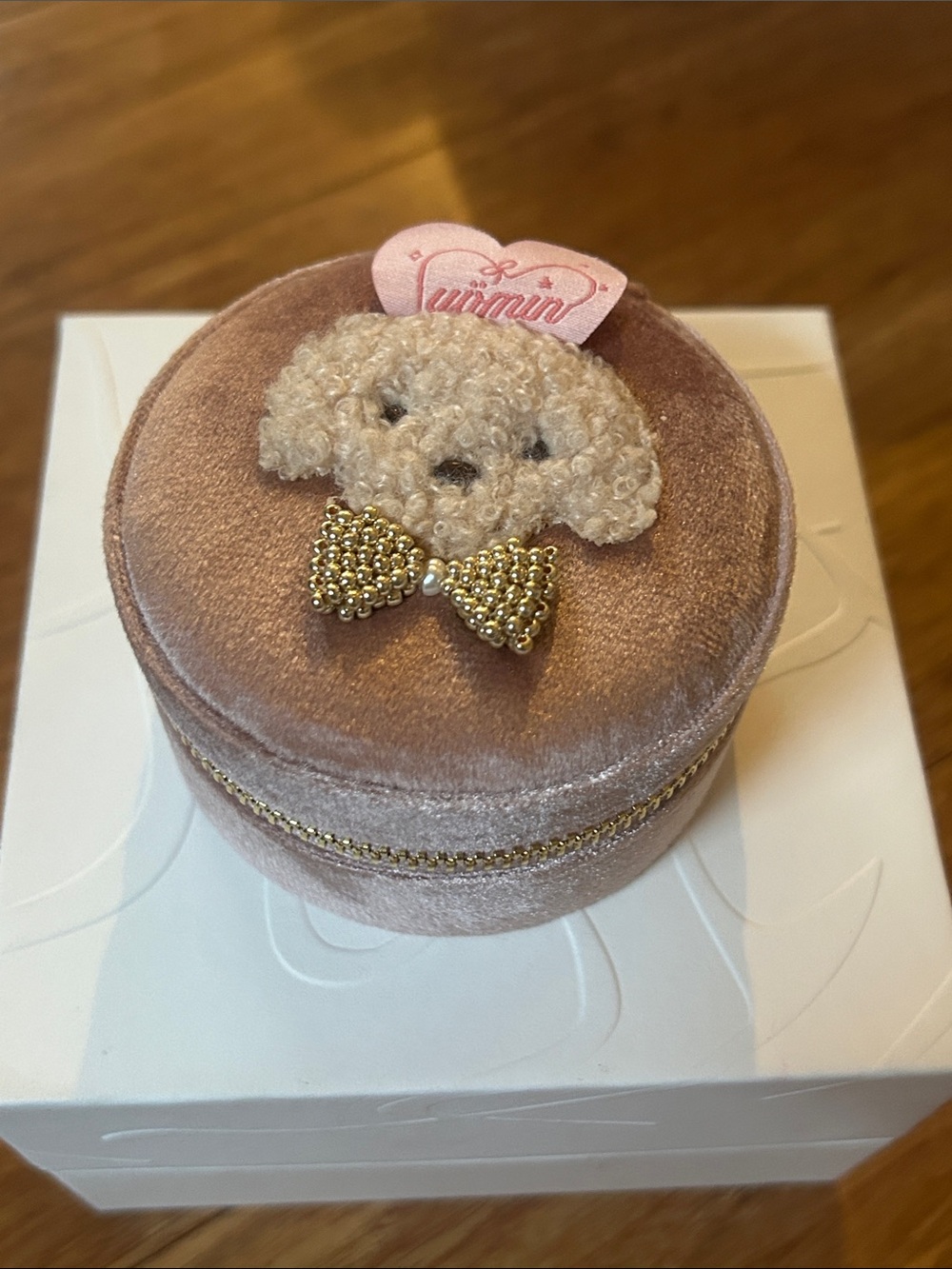 Yvmin Dog Mini Velvet Jewelry Box